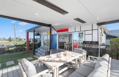 Bulli House | 'Bulli Escape' Bright Beachfront Stay & Scenic Views