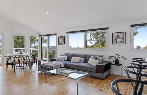 Macmasters Beach House | Aarini Cottage - The Ultimate Beachside Escape!