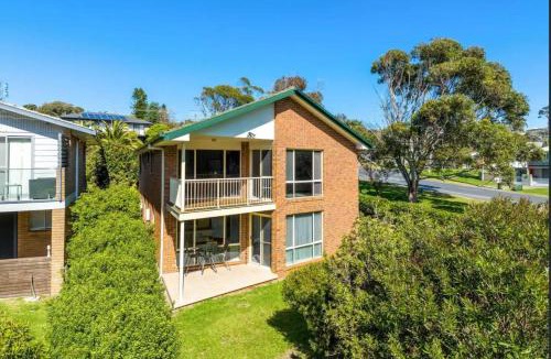 Malua Bay Apartment | Grand Spindrift - Entire Waterfront House