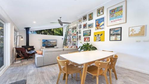 Killcare House | 'Bouddi Bush and Bay Retreat' by HolidayCo