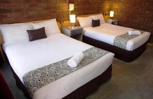 Albury Hotel | Fountain Court Motor Inn Albury