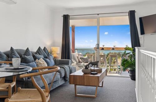 Sapphire Beach House | Ocean Edge - Resort Pool, Tennis, Bbq, Beach