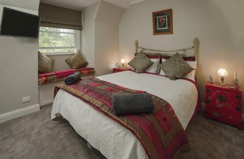Exeter House | Cherrywood-luxe retreat in the Southern Highlands