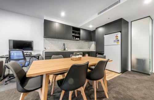 City East Apartment | Luxury 1-Bedroom Apartment in Allara St Canberra