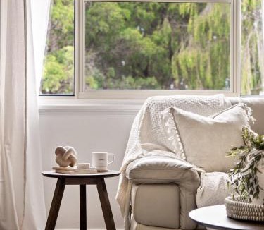 Yelverton House | Jen's Cottage