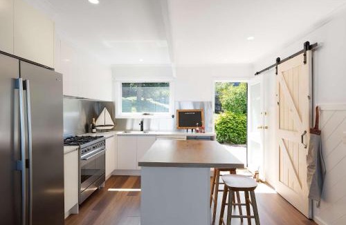 Copacabana House | The Glass House by Coast Hosting