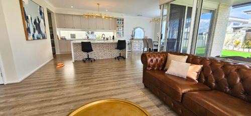 Mango Hill House | Lotus Grand Home in Mango Hill Sleeps 8