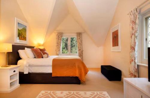 Stirling House | FROGWELL HOLLOW immerse into an idyllic fairytale