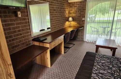 Pambula Hotel | Idlewilde Town & Country Motor Inn