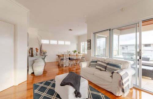 Mindarie House | Located in the Mindarie Marina a Luxury House in a Perfect Location