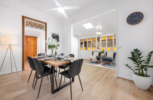 Highgate Hill House | Heritage 5BR home - minutes walk to CBD&South Bank, 3 Parking