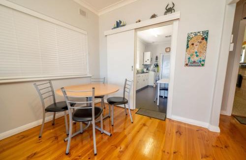 Brighton Apartment | Brighton Beachfront Sanctuary - Retro Coastal Charm