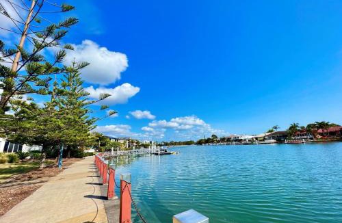 Minyama House | Luxury 4 bedroom waterfront holiday home on the Sunshine Coast