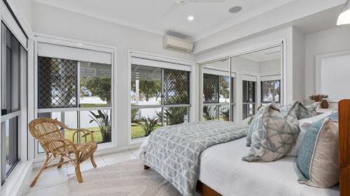 Bellara House | Stunning Home Across From Water