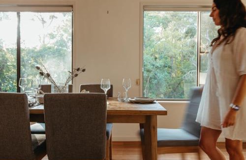 Moffat Beach House | Roderick Beach House Pet Friendly