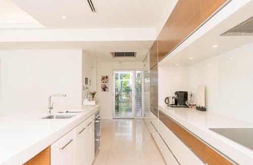 Tanunda Villa | Tanunda House - Luxury 5 BR in Barossa Wine Region
