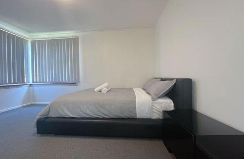 Risdon Vale House | The Mountain Riveting House at Risdon vale