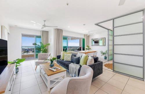 Darwin City Centre Apartment | Crystal Waterfront - A Panoramic Balcony Haven
