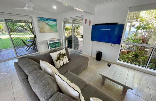 Pottsville House | The Palms Beach House