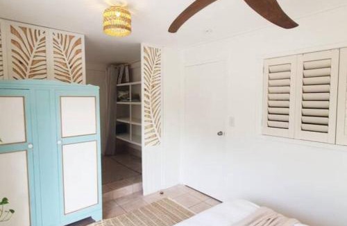 Tugun House | Entire Guest Suite - beach is 1 and half km - Pets Welcome