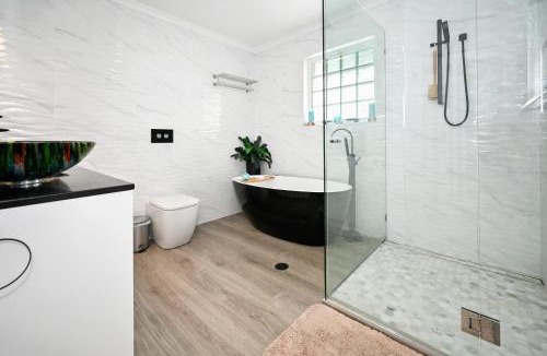 Buddina House | Stunning, Beachfront Dream Home - ZA3