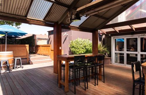 Bathurst Hotel | Family Hotel