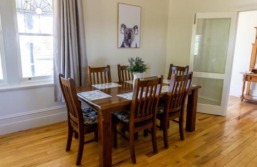 Miners Rest House | Pound Hill Cottage