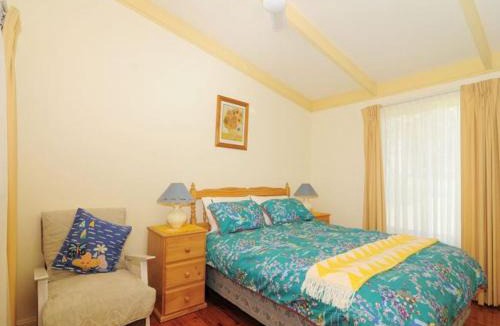 Vincentia House | Seaview by Experience Jervis Bay