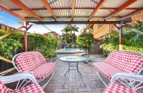 Maroochydore Hotel | Wunpalm Motel & Cabins - Late check-in available