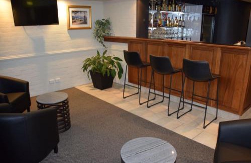 Kelso Hotel | Coachman's Inn Motel