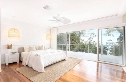 Green Point House | Bask at Green Point - Between the ocean & the lake