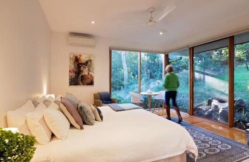 Aldgate Bed & Breakfast | Cladich Pavilions Bed and Breakfast