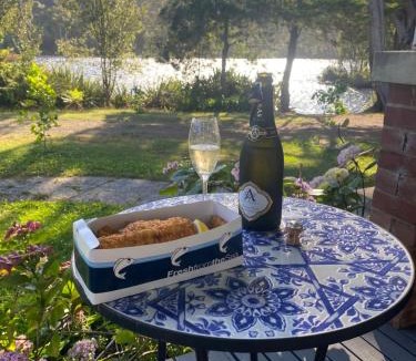 Huonville House | River Front Estate