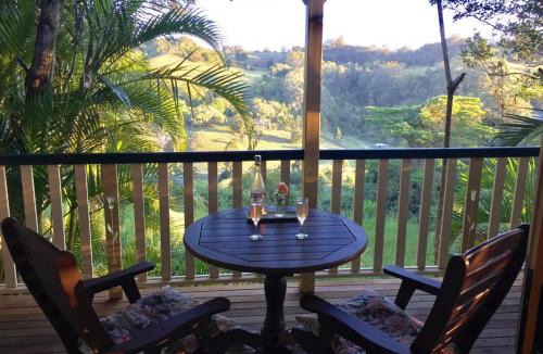 Montville Cabin | The Falls Montville