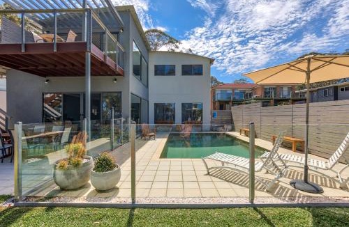 Sanctuary Point Bed & Breakfast | The Edgewater on Greville