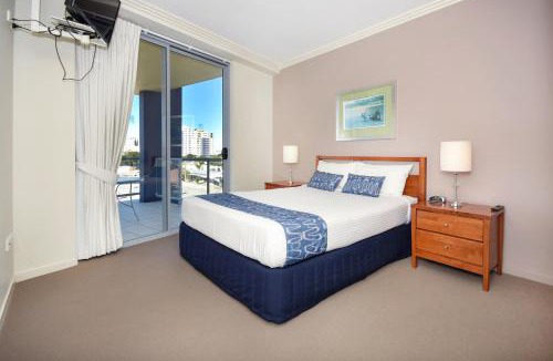 Caloundra Resort | Pumicestone Blue