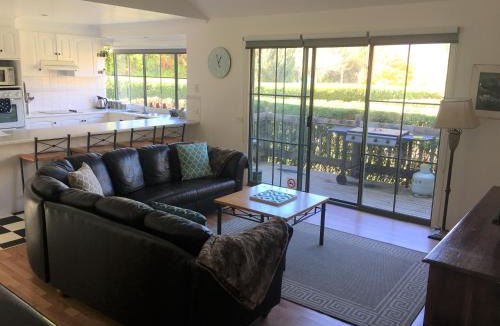 Chum Creek Bed & Breakfast | Home Farm Healesville