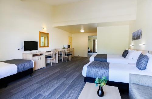 Nowra Hotel | Parkhaven