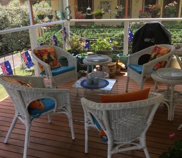 Bundanoon House | The Best Exotic Magnolia Cottage