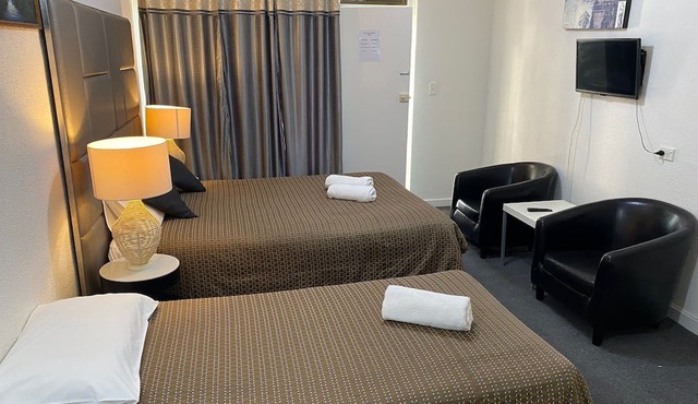 Tollgate Motel