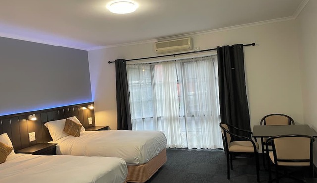 COUNTRY PLAZA HALLS GAP