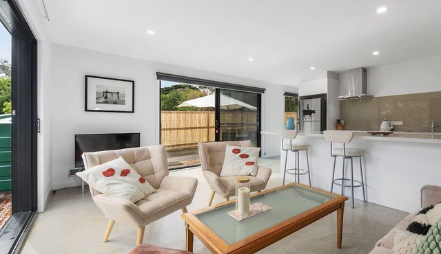 The Dairy Cottage - Located in the heart of the stunning Mornington Peninsula