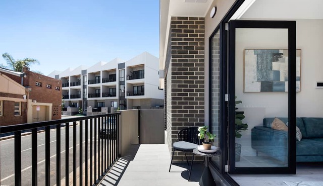 Urban Rest Port Adelaide Apartments