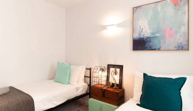 Funky apartment in Northbridge, CENTRAL+FREE WIFI & PARKING