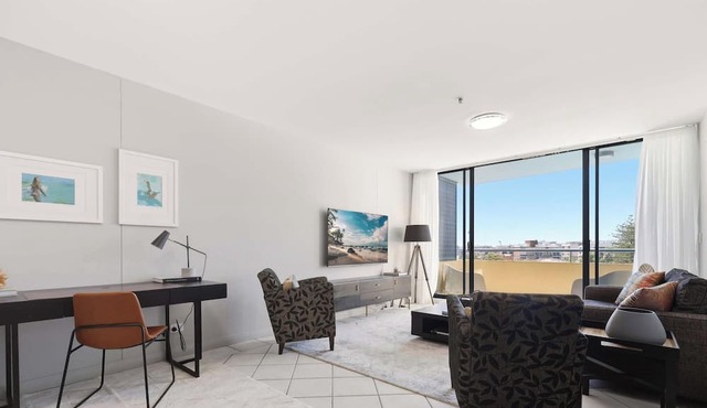 MetaWiseBnB Luxury North-Facing 2BR Near Beach 5
