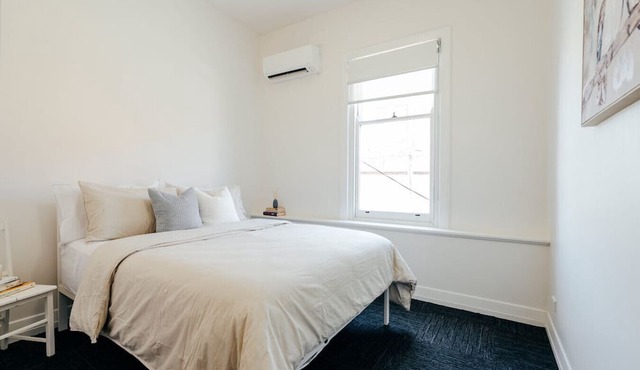 Sun-Filled Art Deco Apartment | Heart of Brunswick