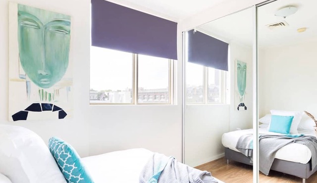 Live in the heart of Surry Hills - walk to City