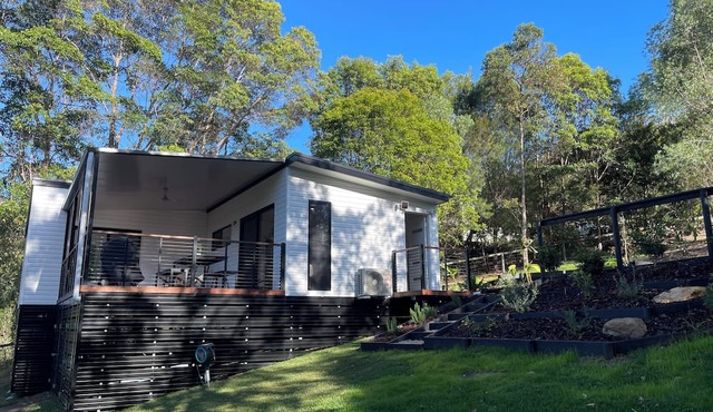 Shambarla - Doonan Guest House. Nestled in the Noosa Hinterland