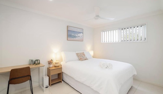 1 Bdr Apt w/AC & Kitchen | Parking | 216F1