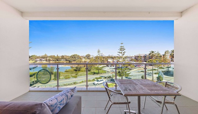 Mandurah Resort by the Beach